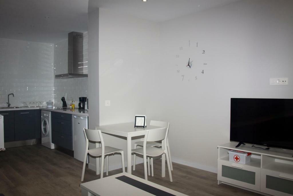 Apartamentos Gyc Viviendas Gold Леон Екстериор снимка