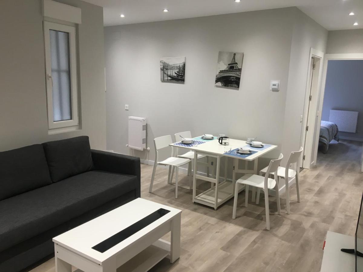Apartamentos Gyc Viviendas Gold Леон Екстериор снимка