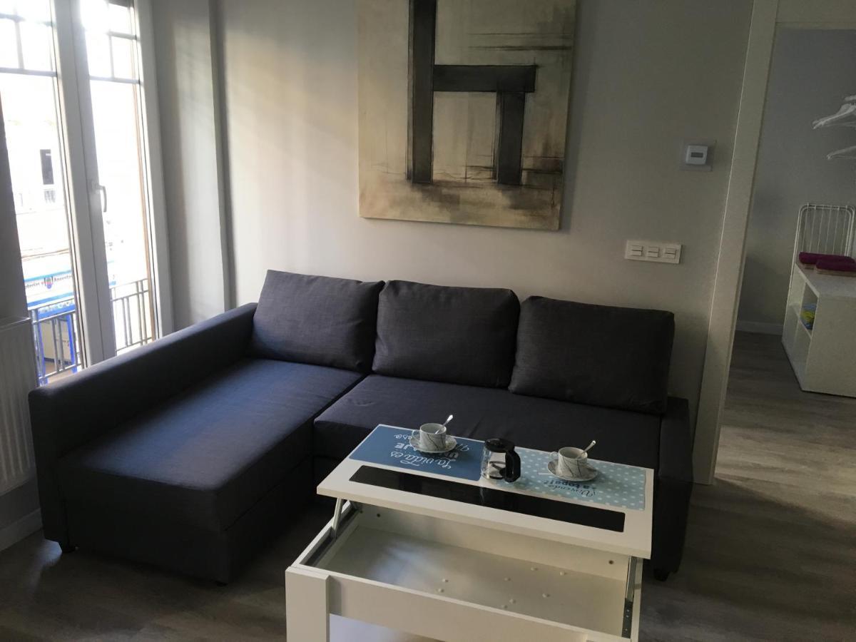 Apartamentos Gyc Viviendas Gold Леон Екстериор снимка